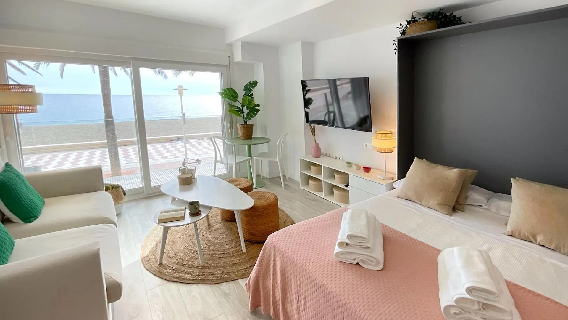 Apartamento Cs7 Kaleria Suites Almería