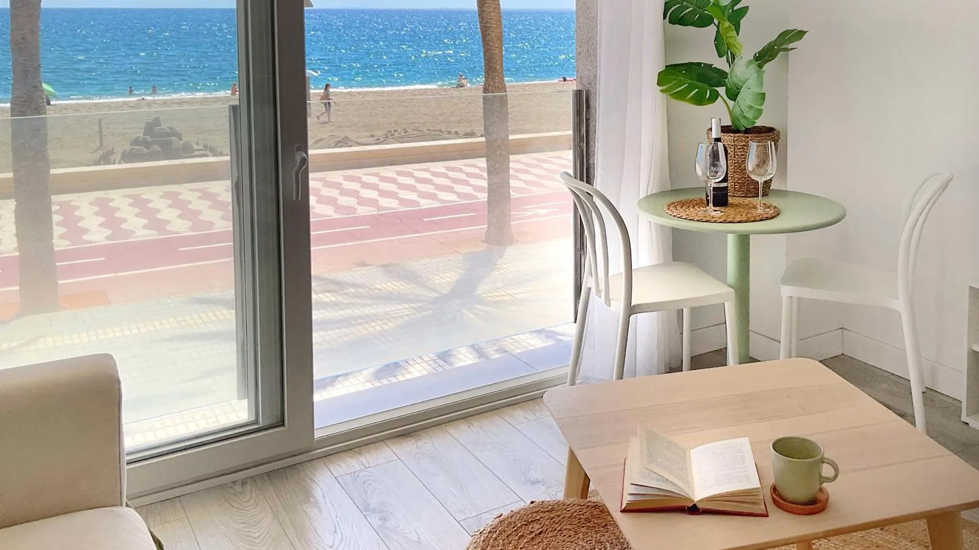 Cs7 Kaleria Suites Almeria Apartment
